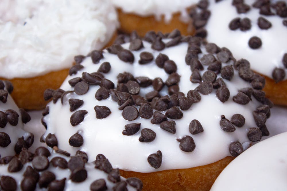 a close up of a plate covered with chocolate