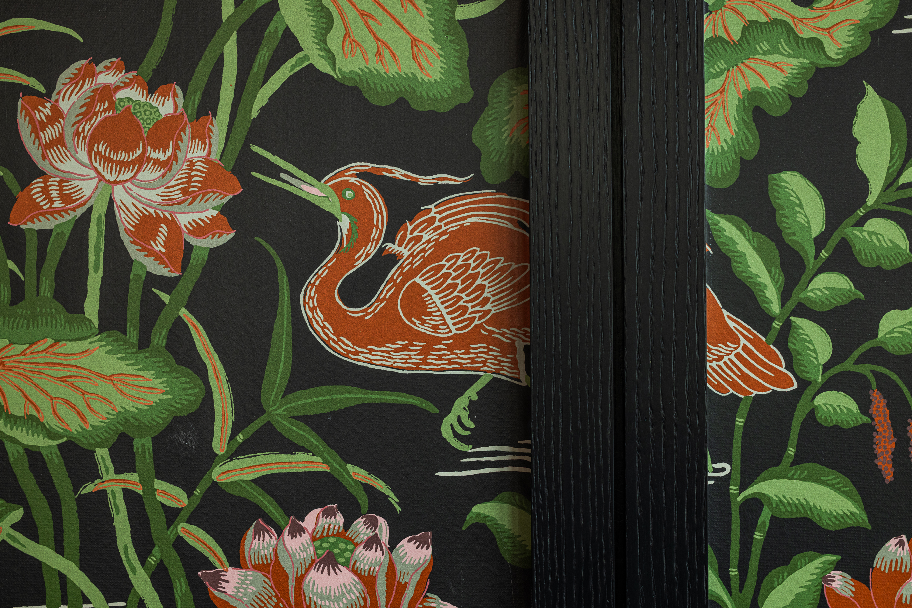 a wallpaper with flowers and birds