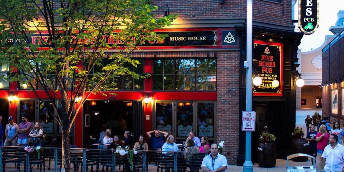 About Five Roses Pub In Rosemont Il