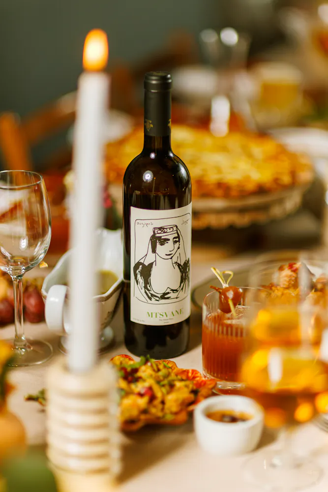 Amber wine taste aromas and flavors