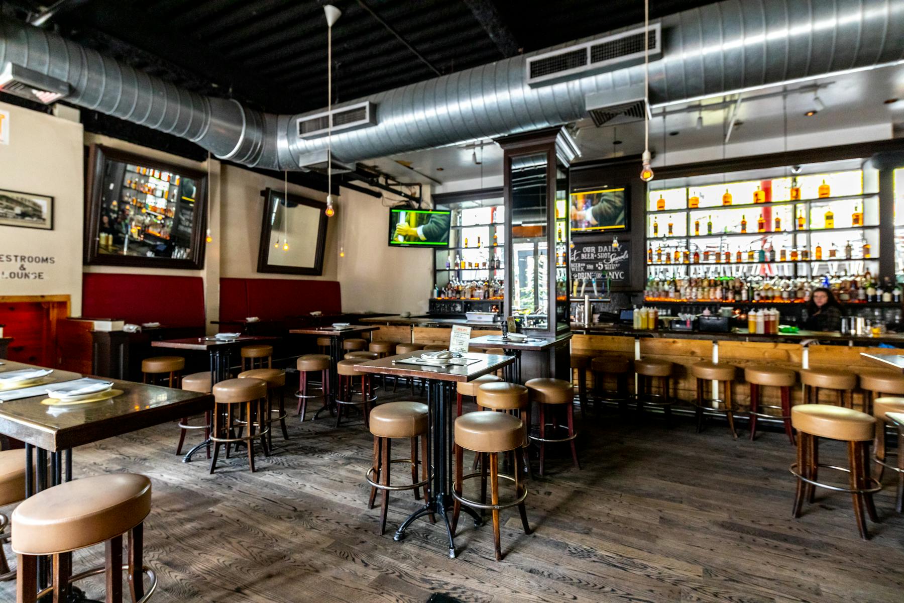 a restaurant filled with furniture