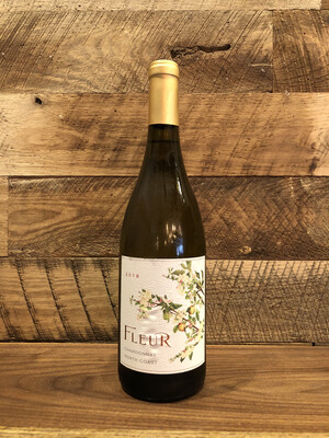 ブランデー Orkney wine 18carat ブランデー Orkney wine 18carat Scout Vineyard 2022 Gew Cab 750ml