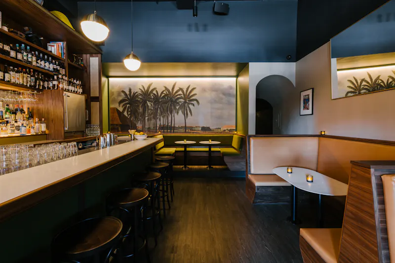 Bar photo 2