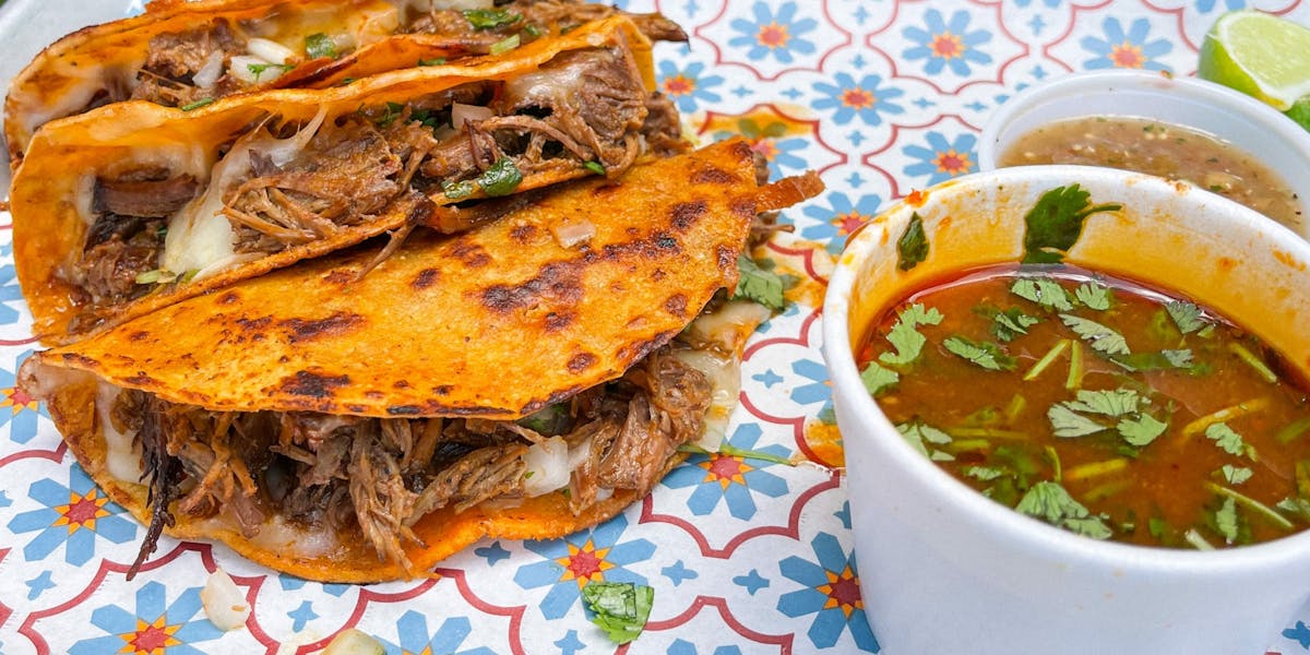 7 Food Recommendations for your Airbnb Guests