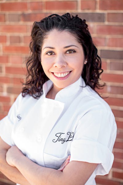 Photo of Claudia Martinez