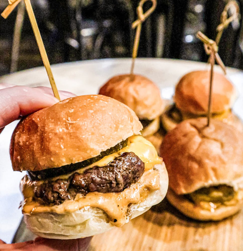 mini burgers