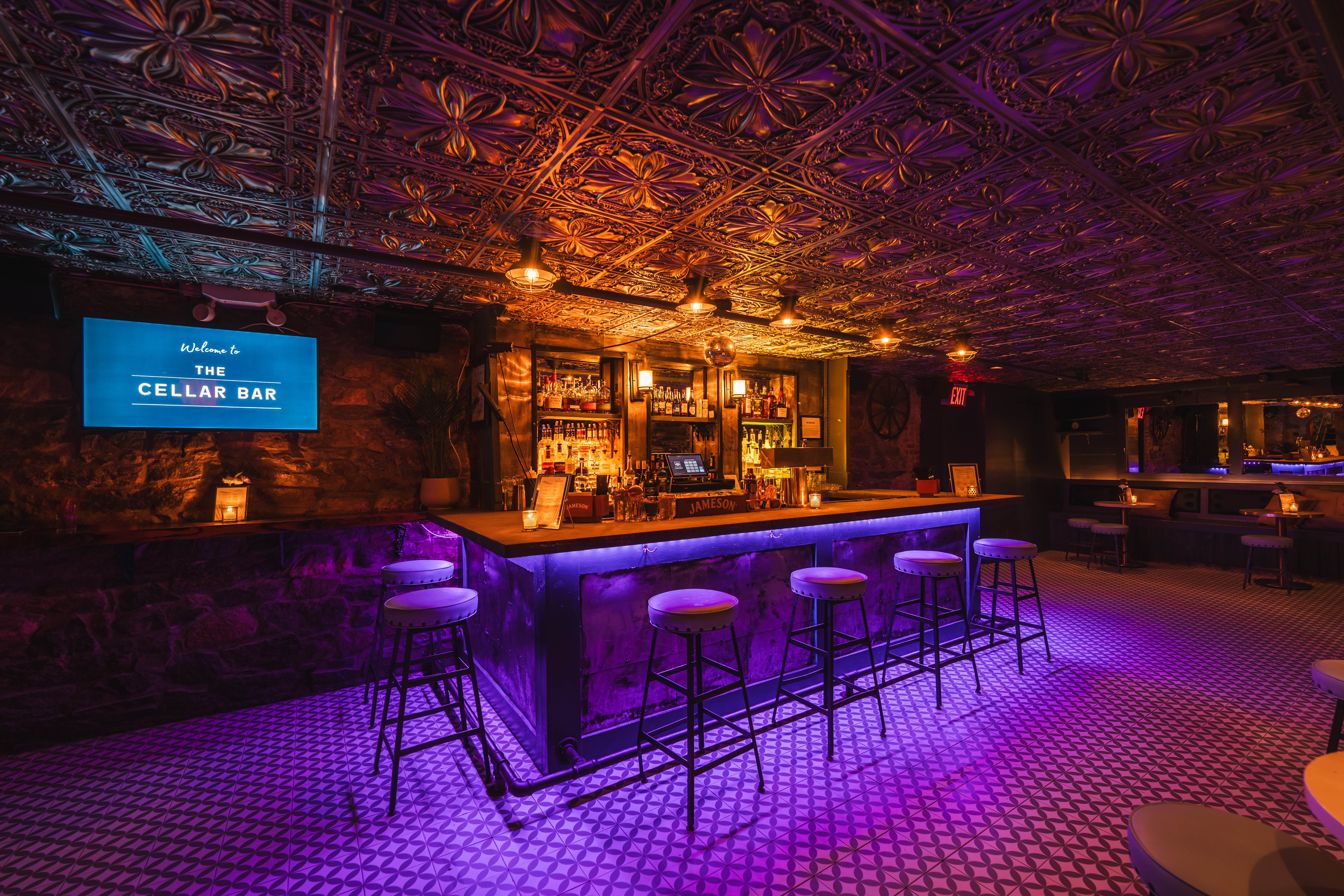 Bar photo 3