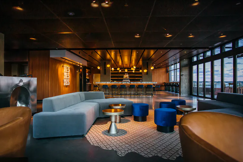 Bar photo 2