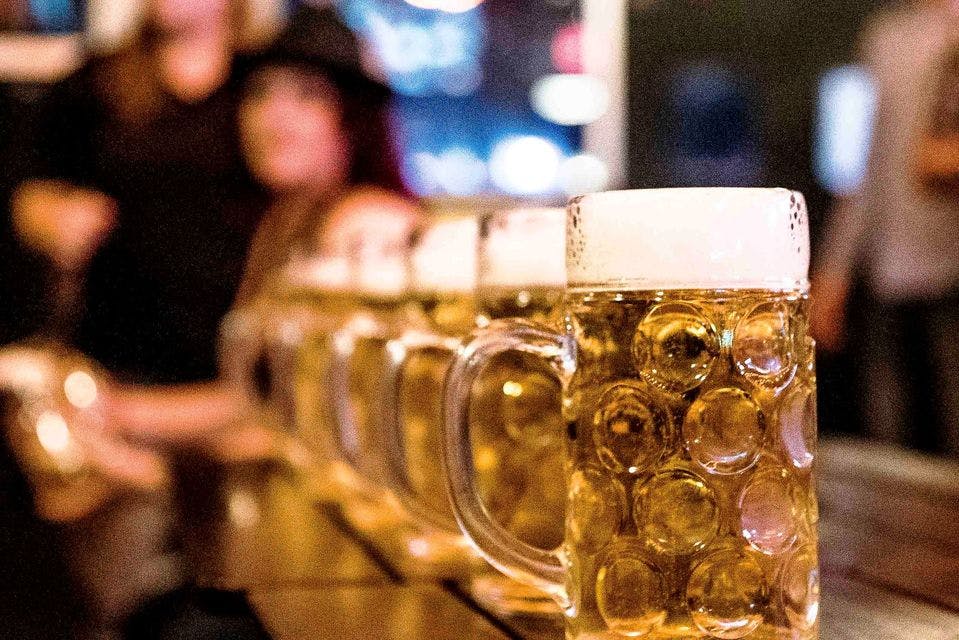 a glass mug