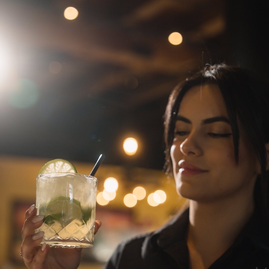 A fresh lime caipirinha