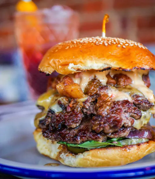 LUCKY SAUCE Lucky Buns Juicy Stacks, Crispy Chicken & Bangin Cocktails