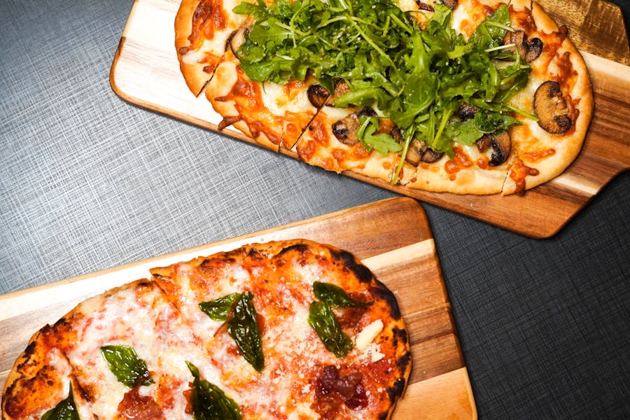 Flatbreads Clubhouse Kitchen & Bar Bar & Grill in Appleton, WI