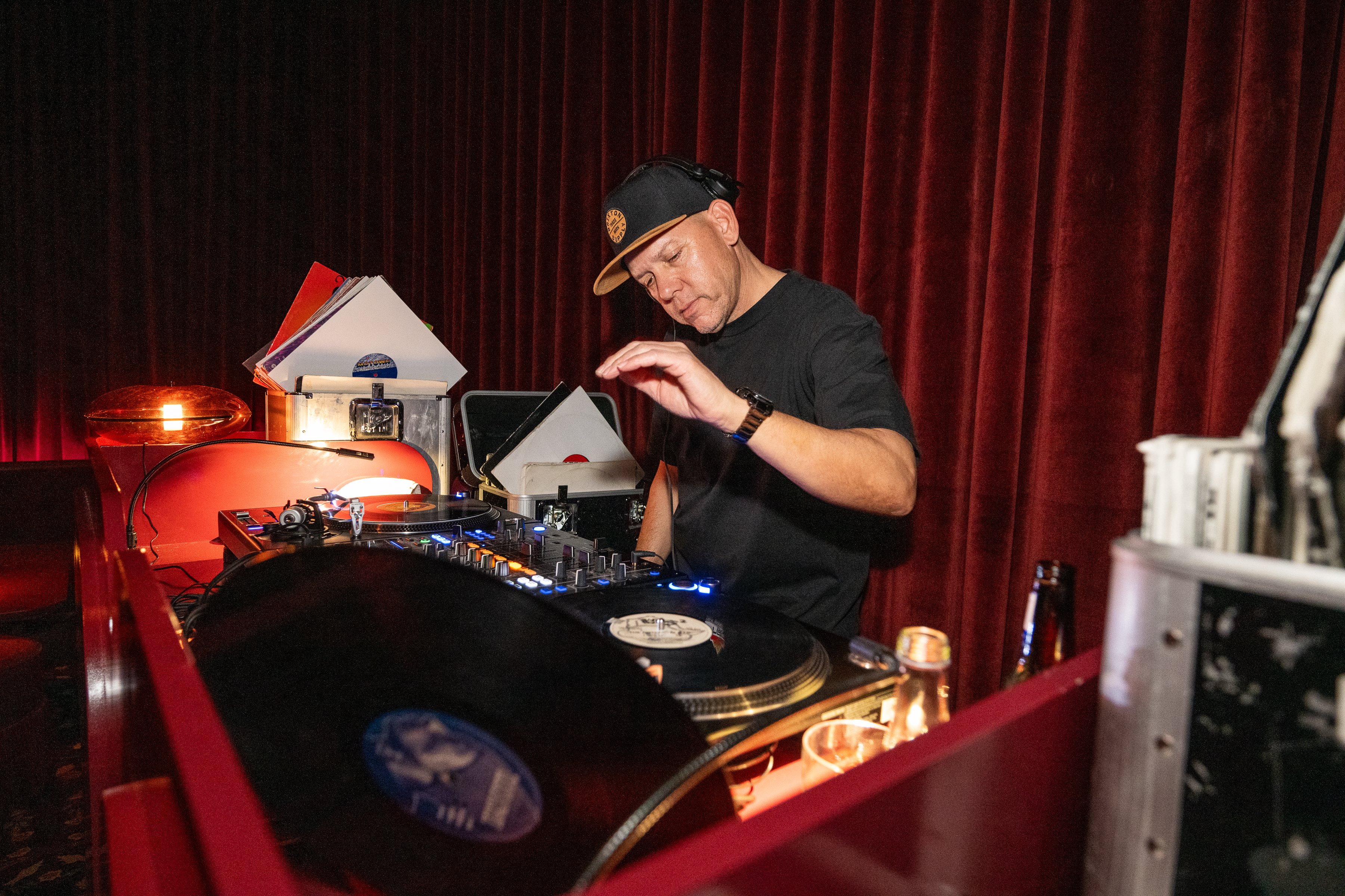 Dj playing some sick vinyls