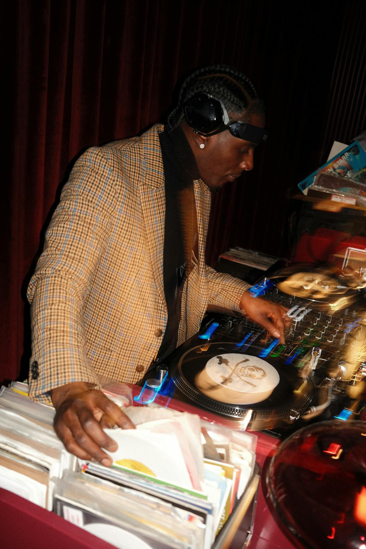 selector spins at this speakeasy in summerlin