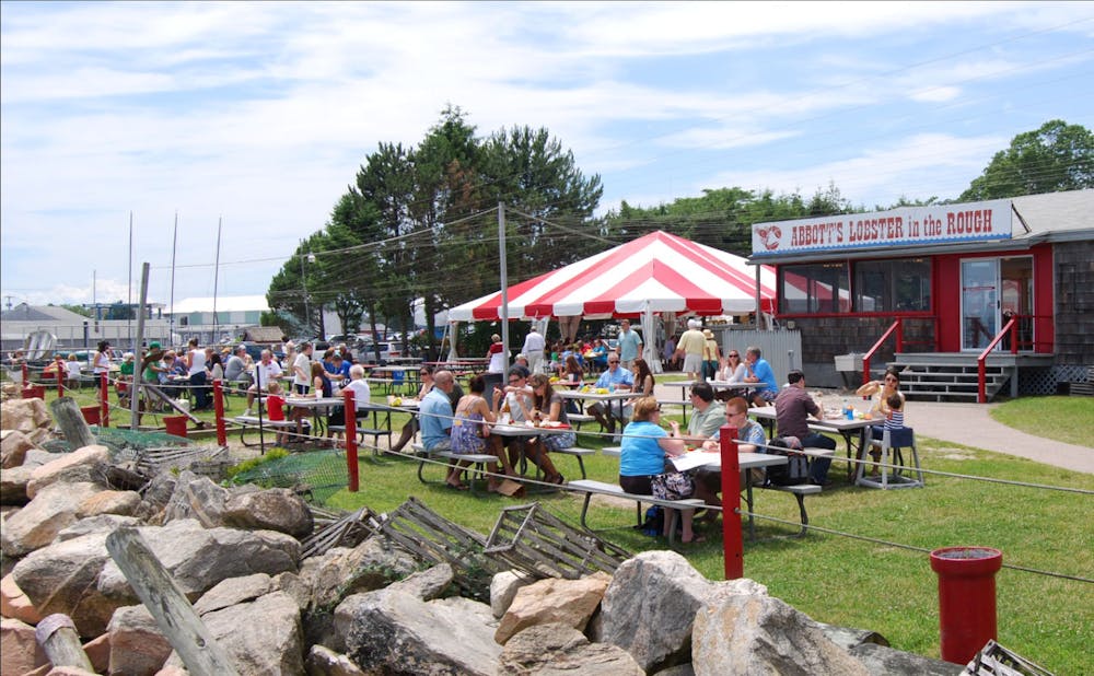 people outdoor dining