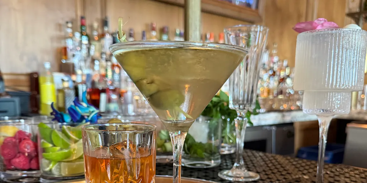 Bites, Beats & Bliss: Weekend Nights at Bing’s Bar