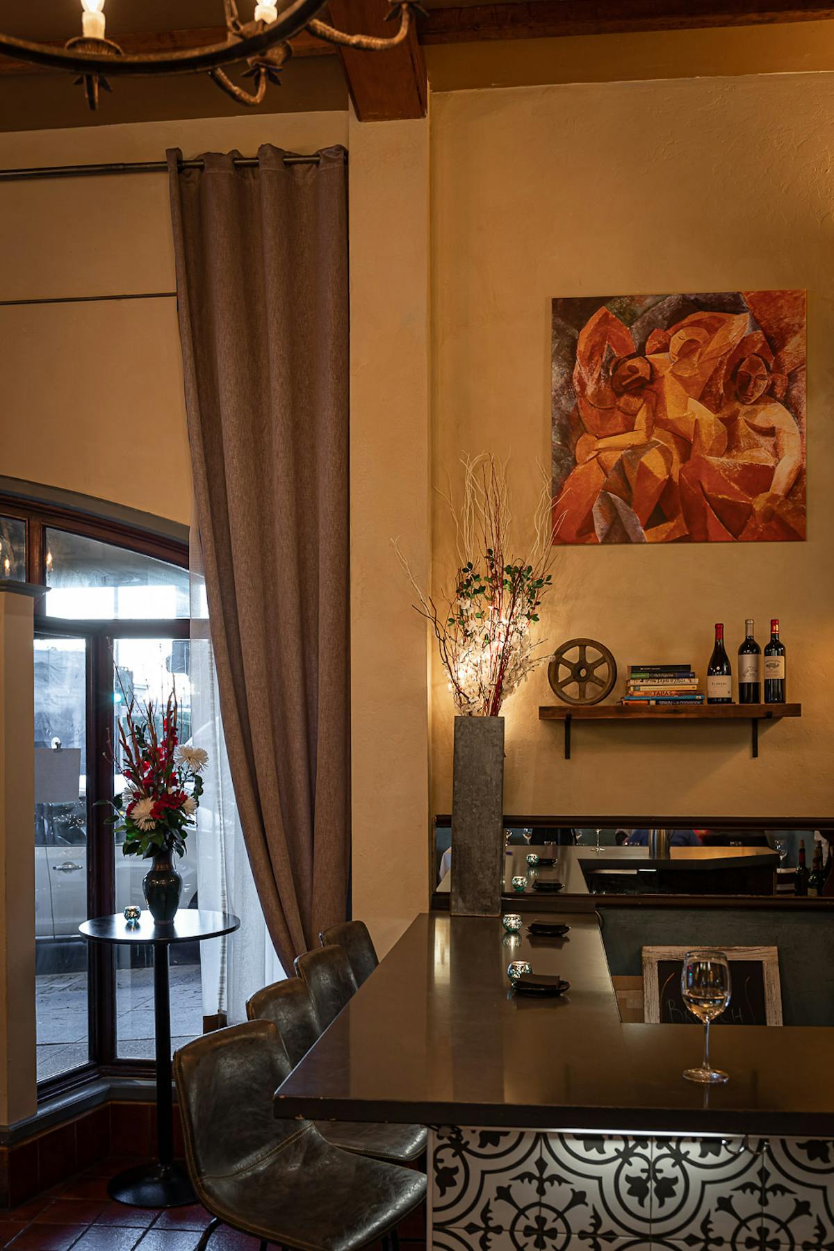 a screen shot of a living room