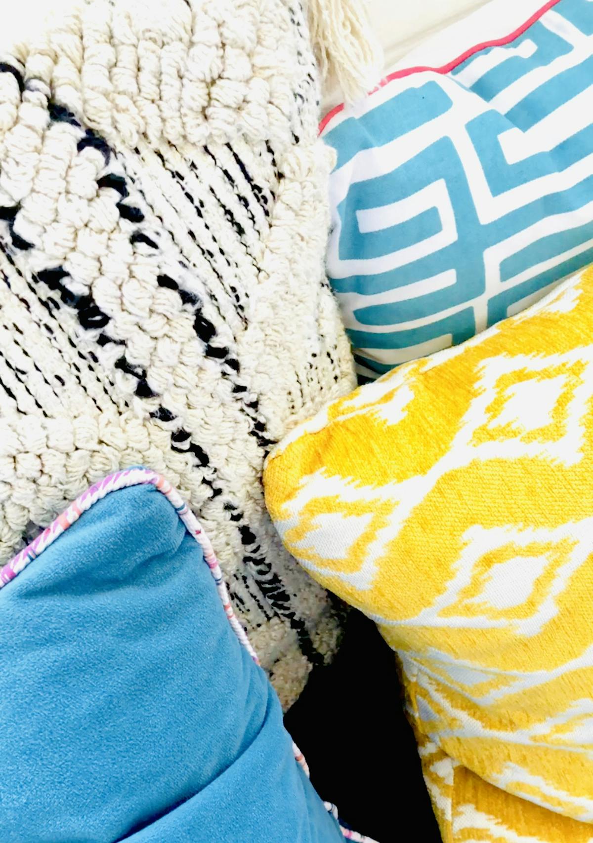 a close up of a blue blanket