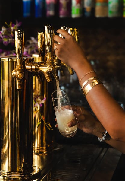 Happy Hour 808 Craft House in Kapolei, HI