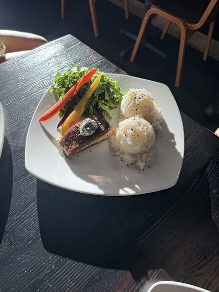 Menus 808 Craft House in Kapolei, HI