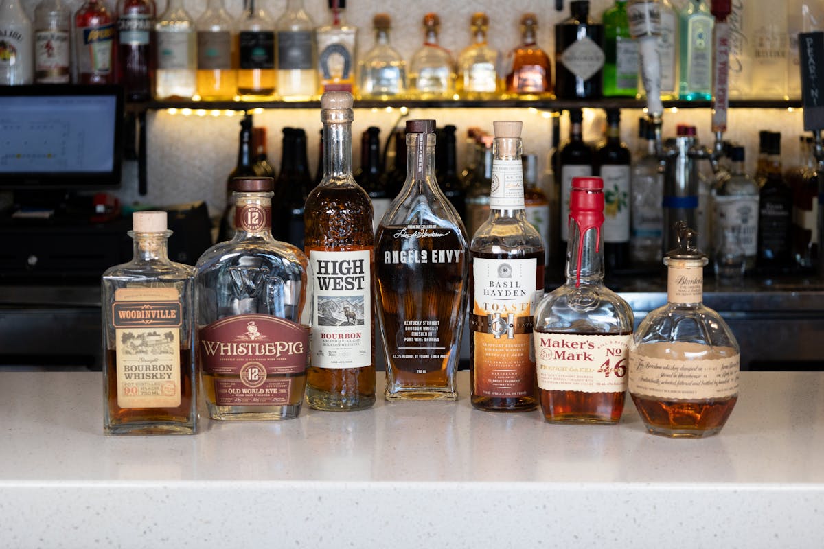 full bar, whiskey, bourbon