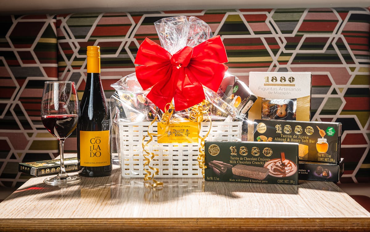 holiday gift basket