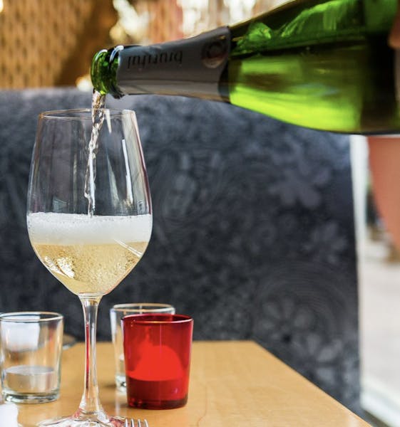 sparkling wine
