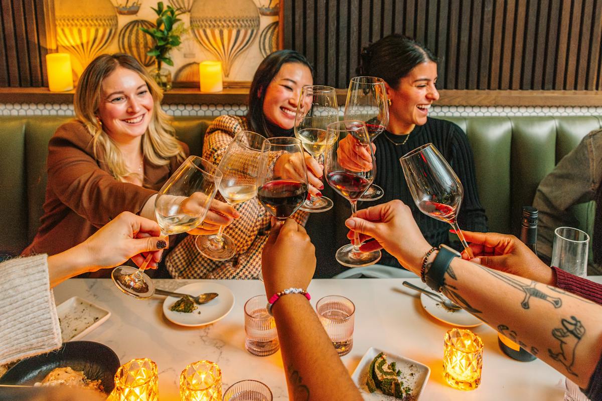 20 New York Team Building Activities That Break Comfort Zones I TEAM MUSIC