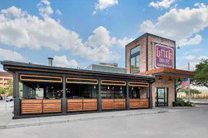 Brick House Tavern + Tap photo