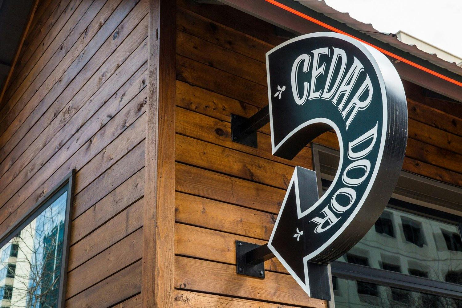 Cedar Door Patio Bar Grill In Downtown Austin Tx