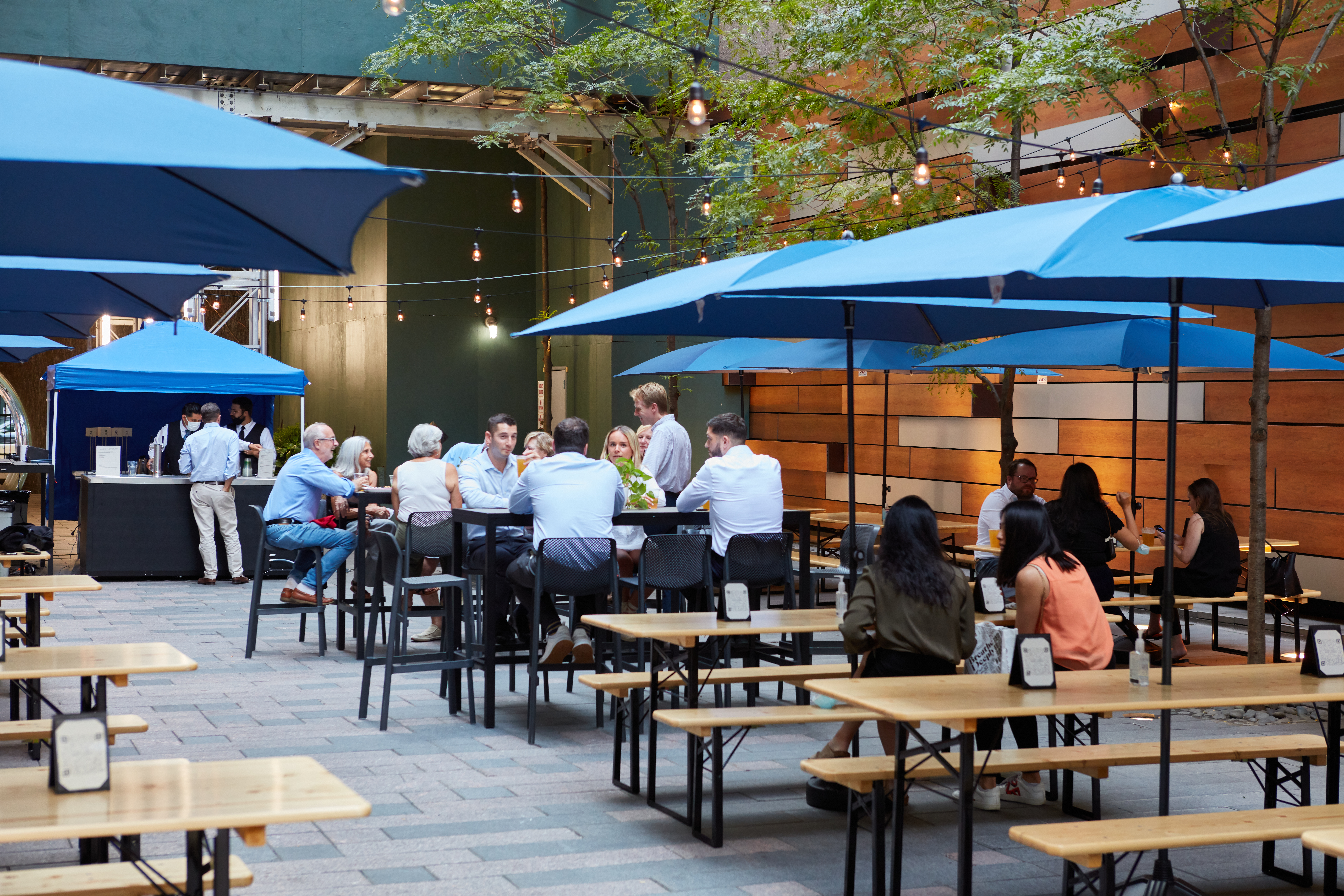 an outdoor eating area