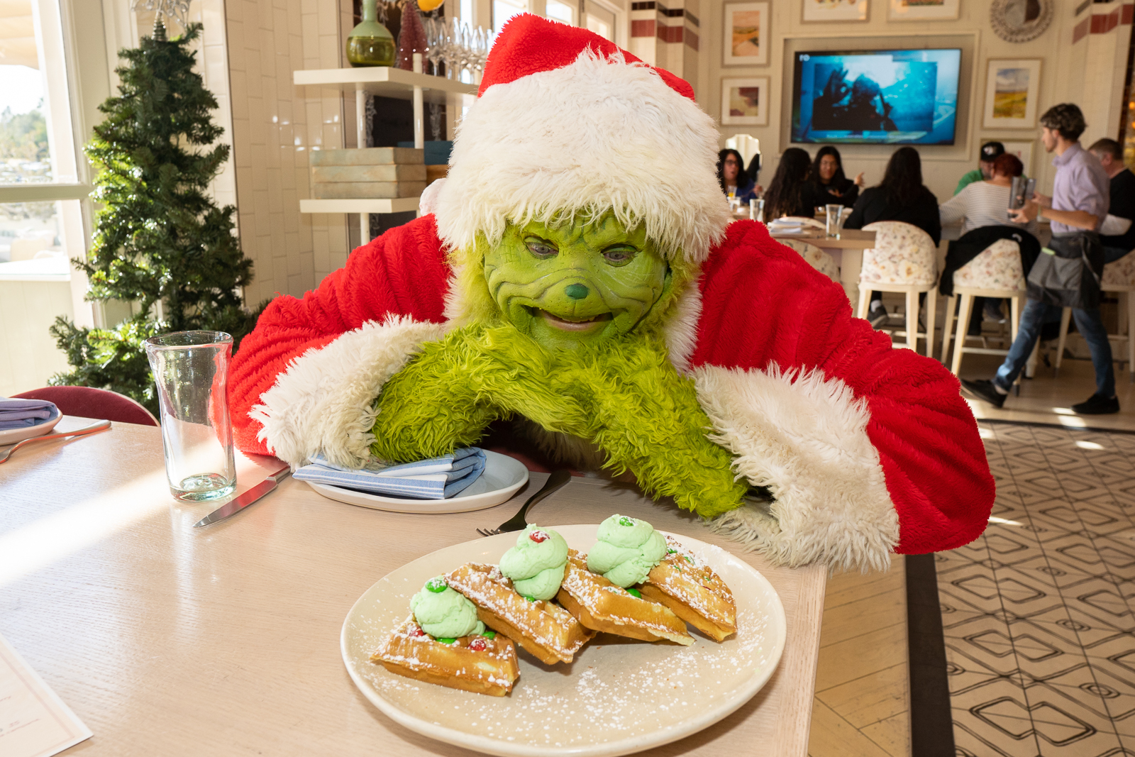 grinch at the very popular grinchmas brunch at this italian restaurant green valley ranch for the holidays