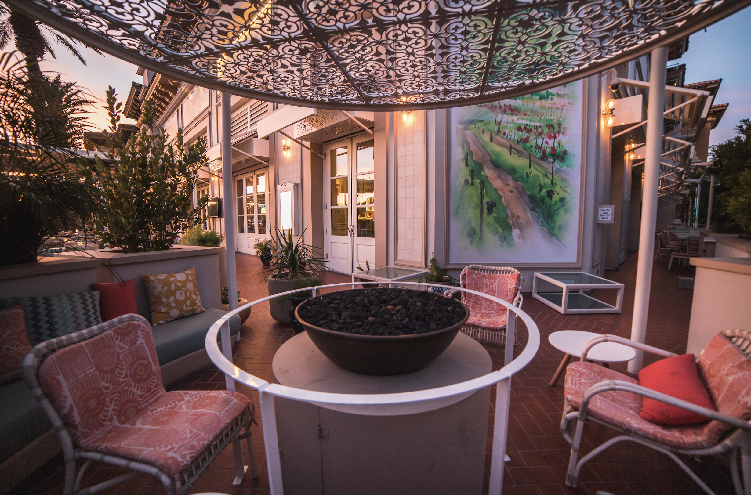 bottiglia patio at this henderson italian