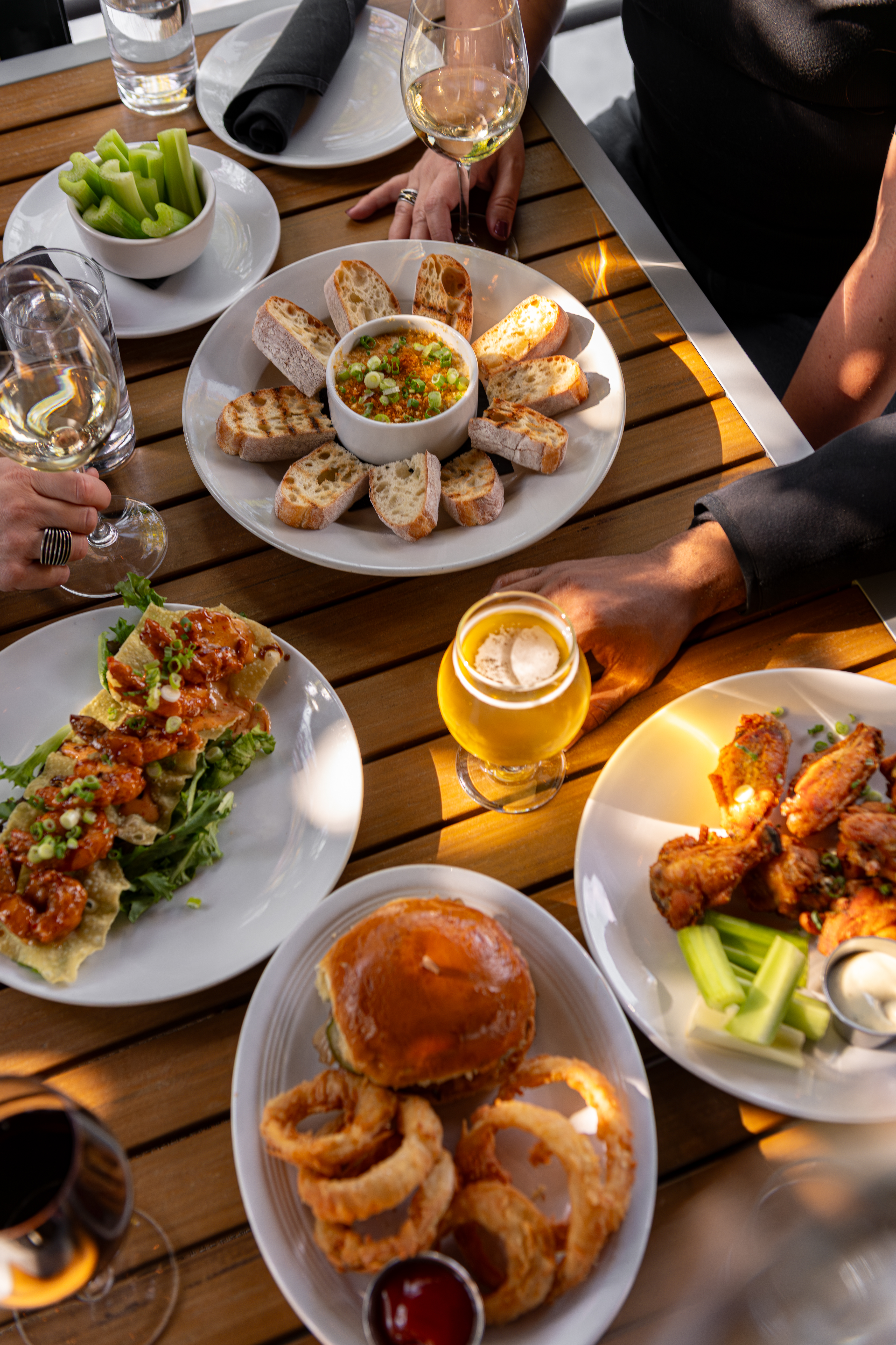 Menus | Red's Table in American Restaurant