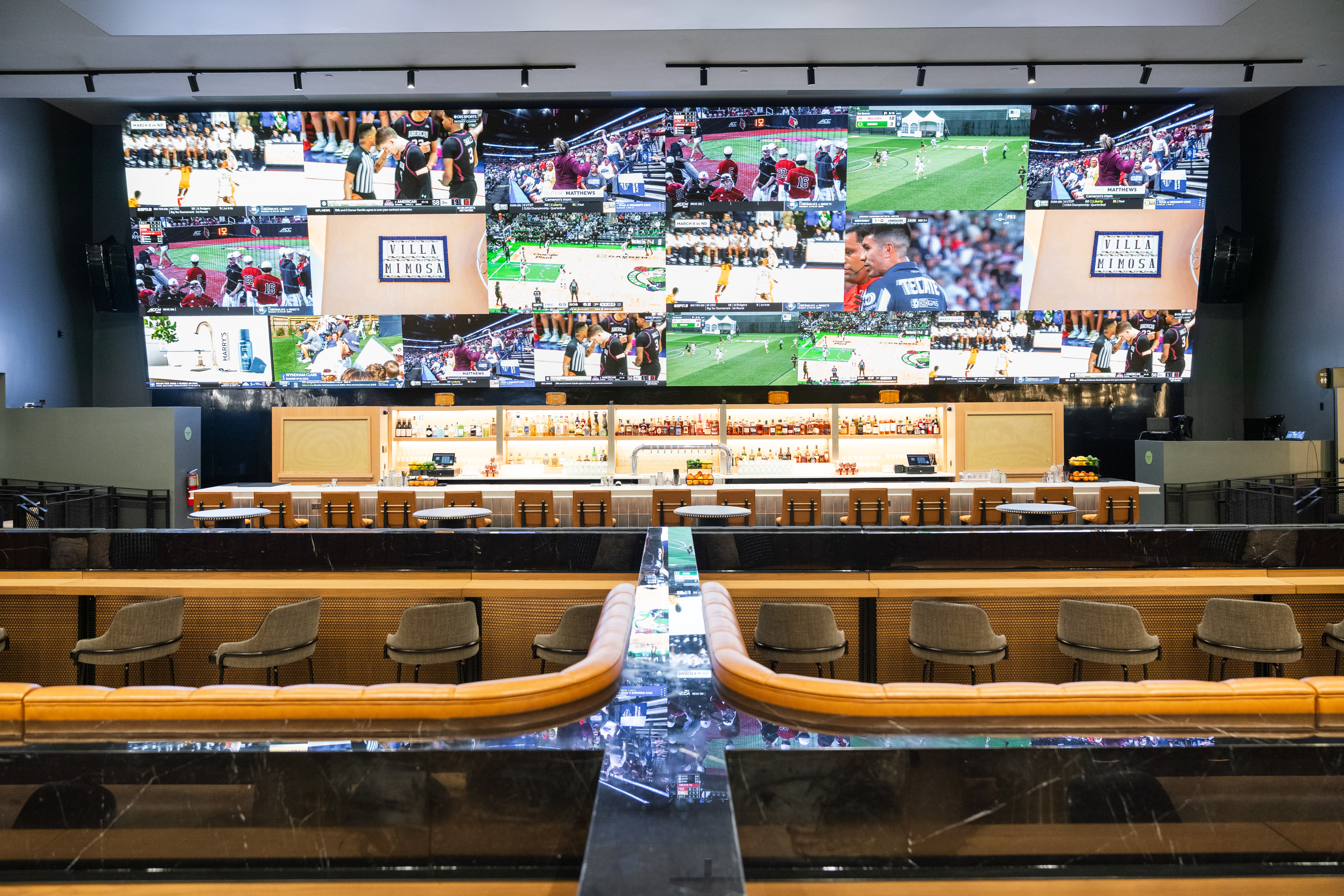 Bar photo 2