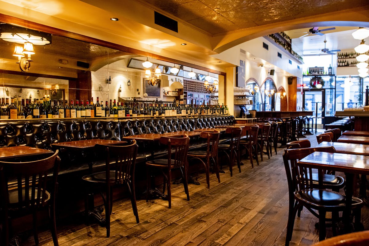 a dining room table in a restaurant