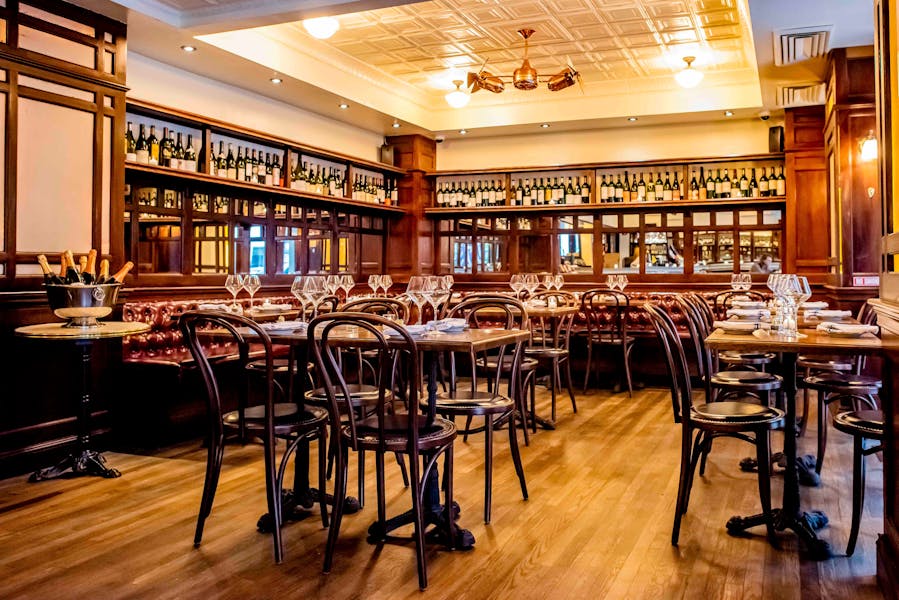e-51st-st-vin-sur-vingt-wine-bar-in-ny-dc