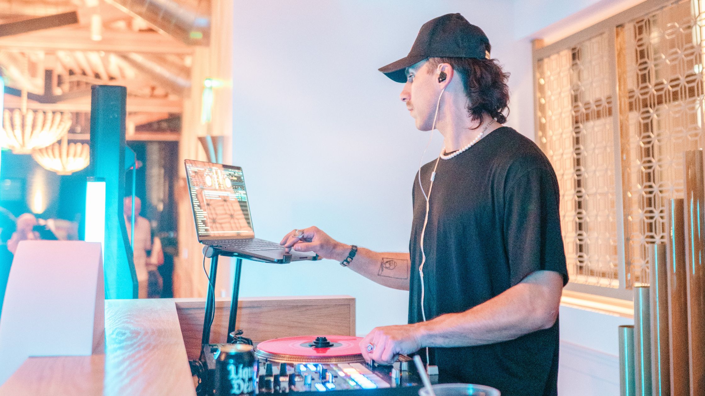 Man Djing A rooftop brunch club