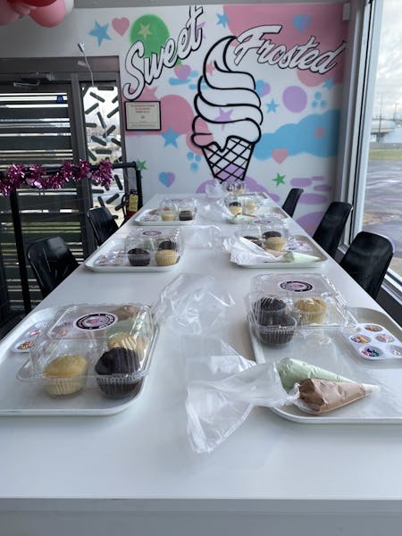 diy cupcake decorating plate Cake In A Cup Bakery in Toledo, OH