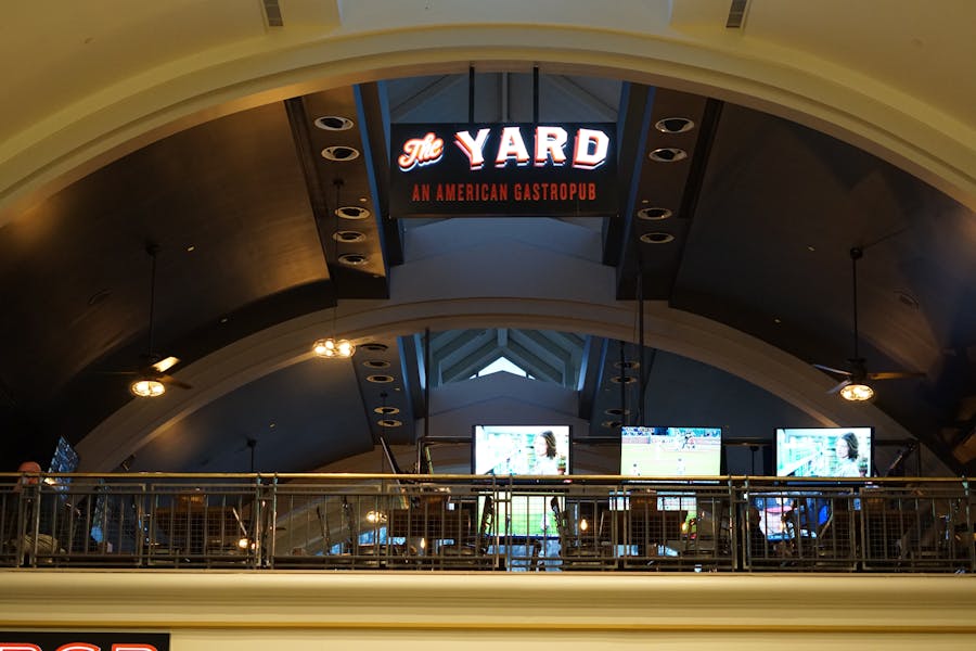 The Galleria Of Mt Lebanon Hours Location The Yard