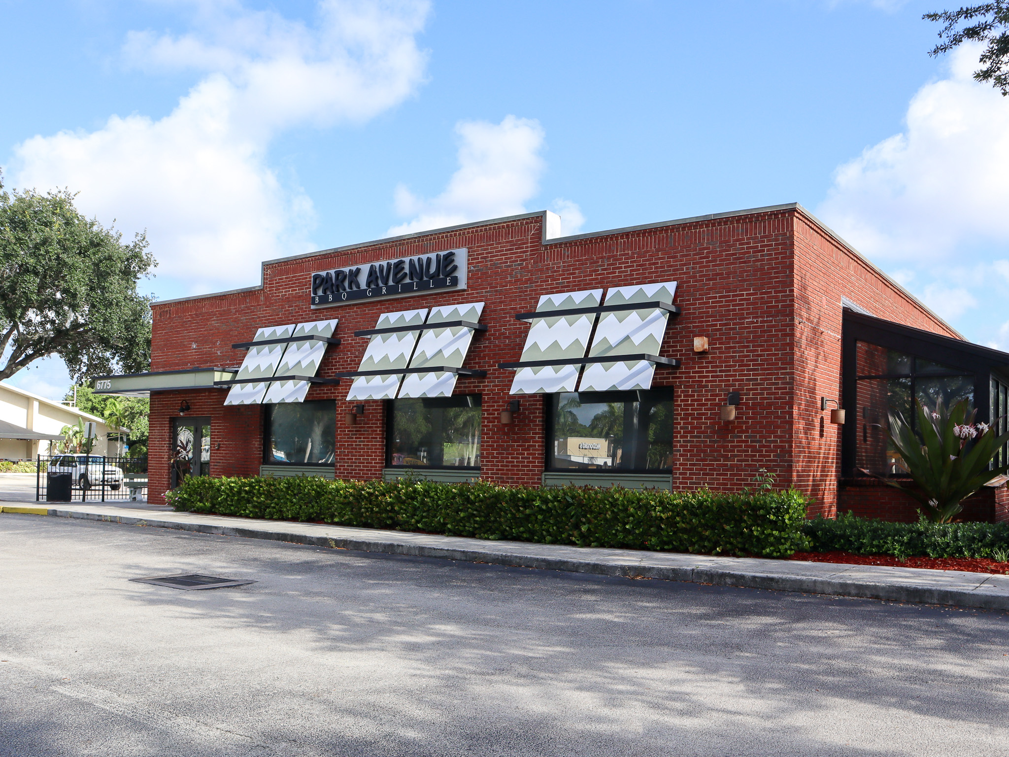Park Avenue Jupiter Hours Location