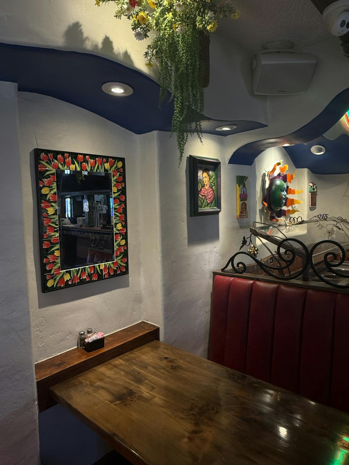 Gallery Slide 1