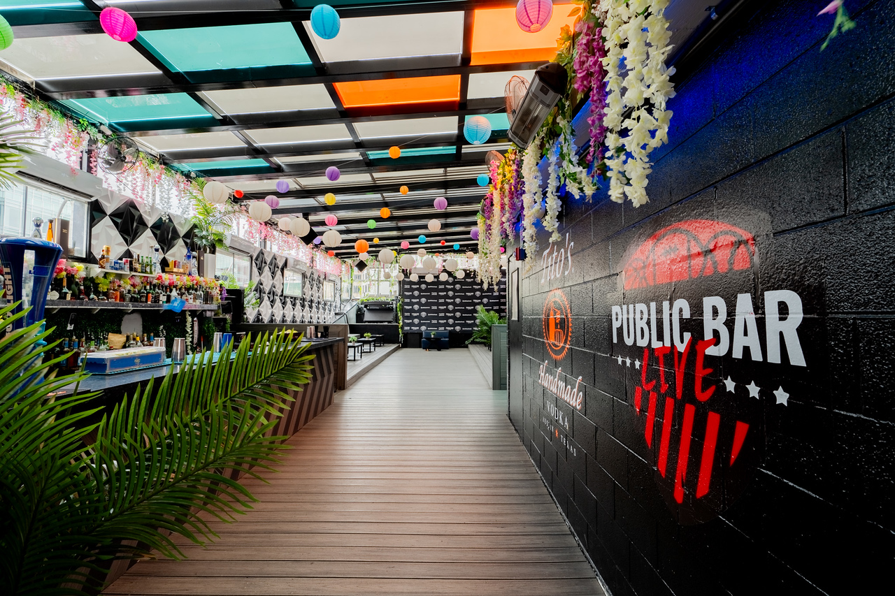 Wednesday Salsa con Candela at Public Bar Live