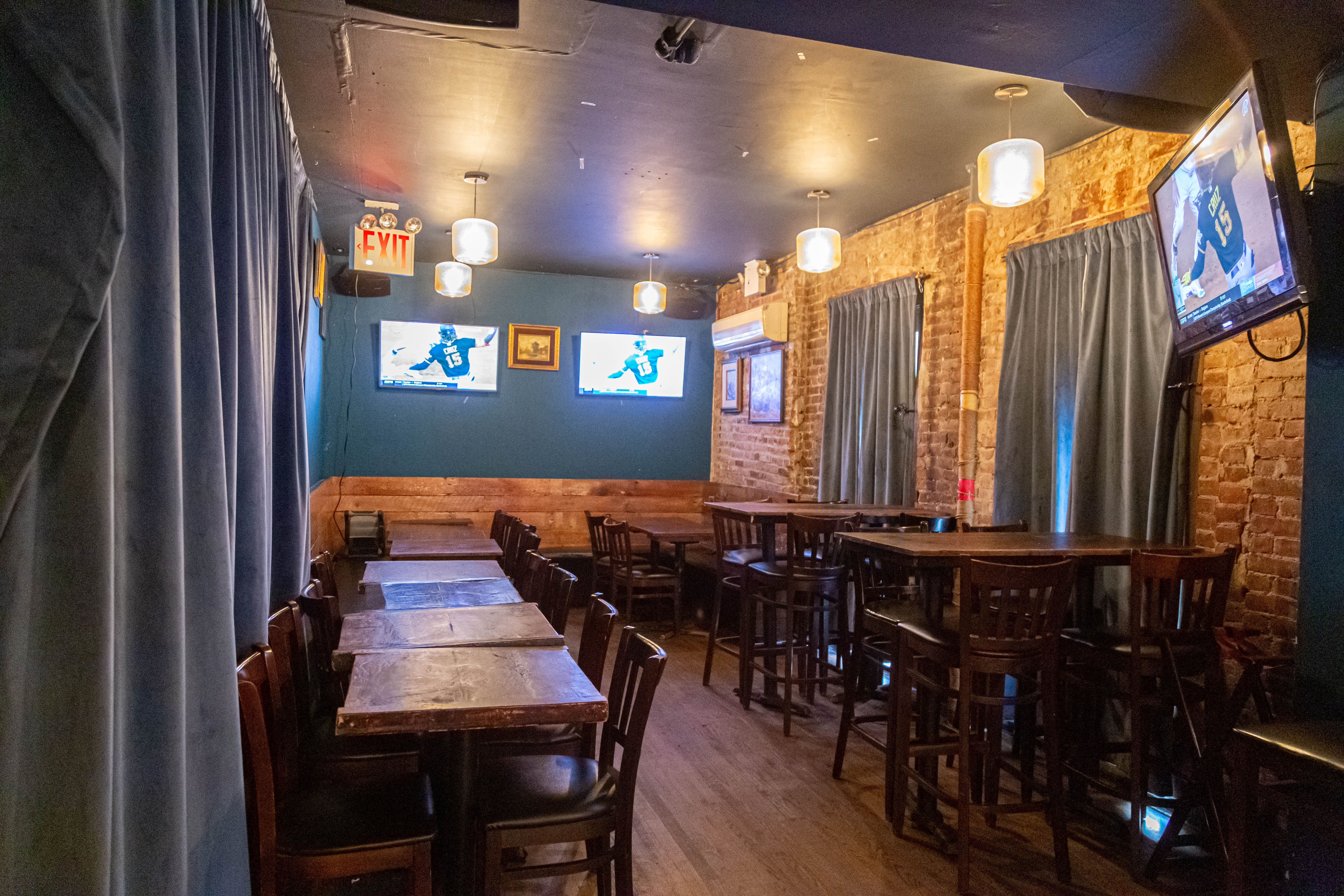 Bar photo 2
