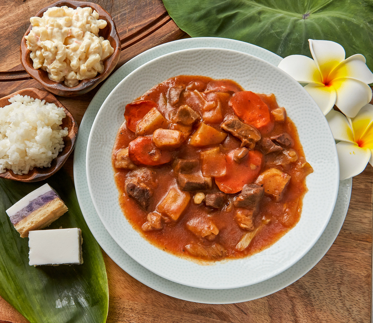 a plate of food with stew