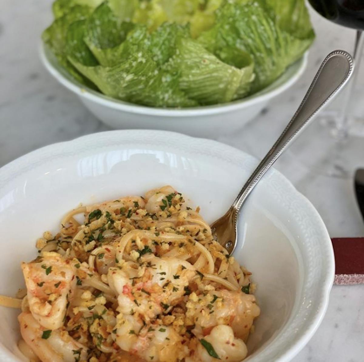 a bowl of shrimp scampi