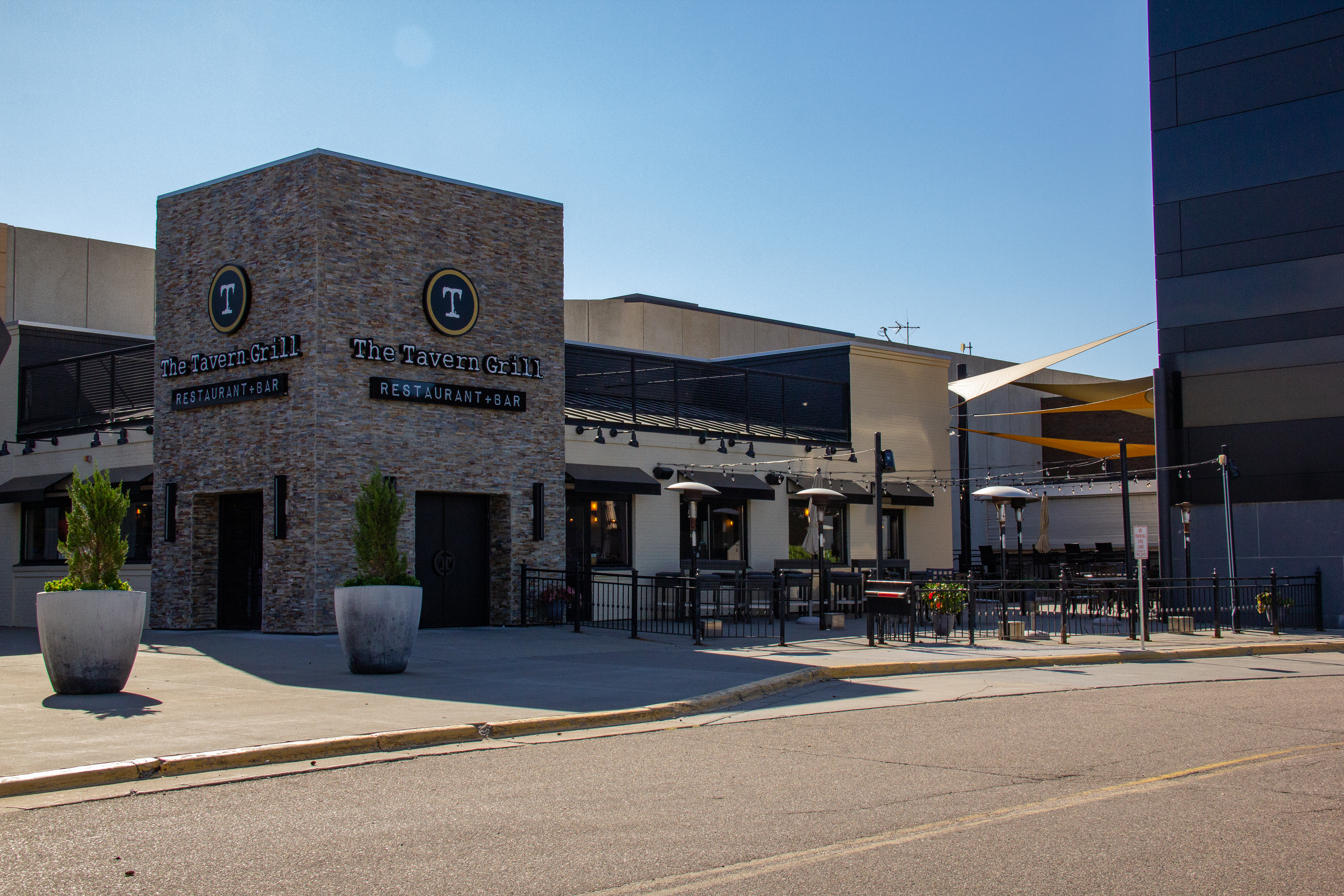 Hours Location Tavern Restaurant Bar