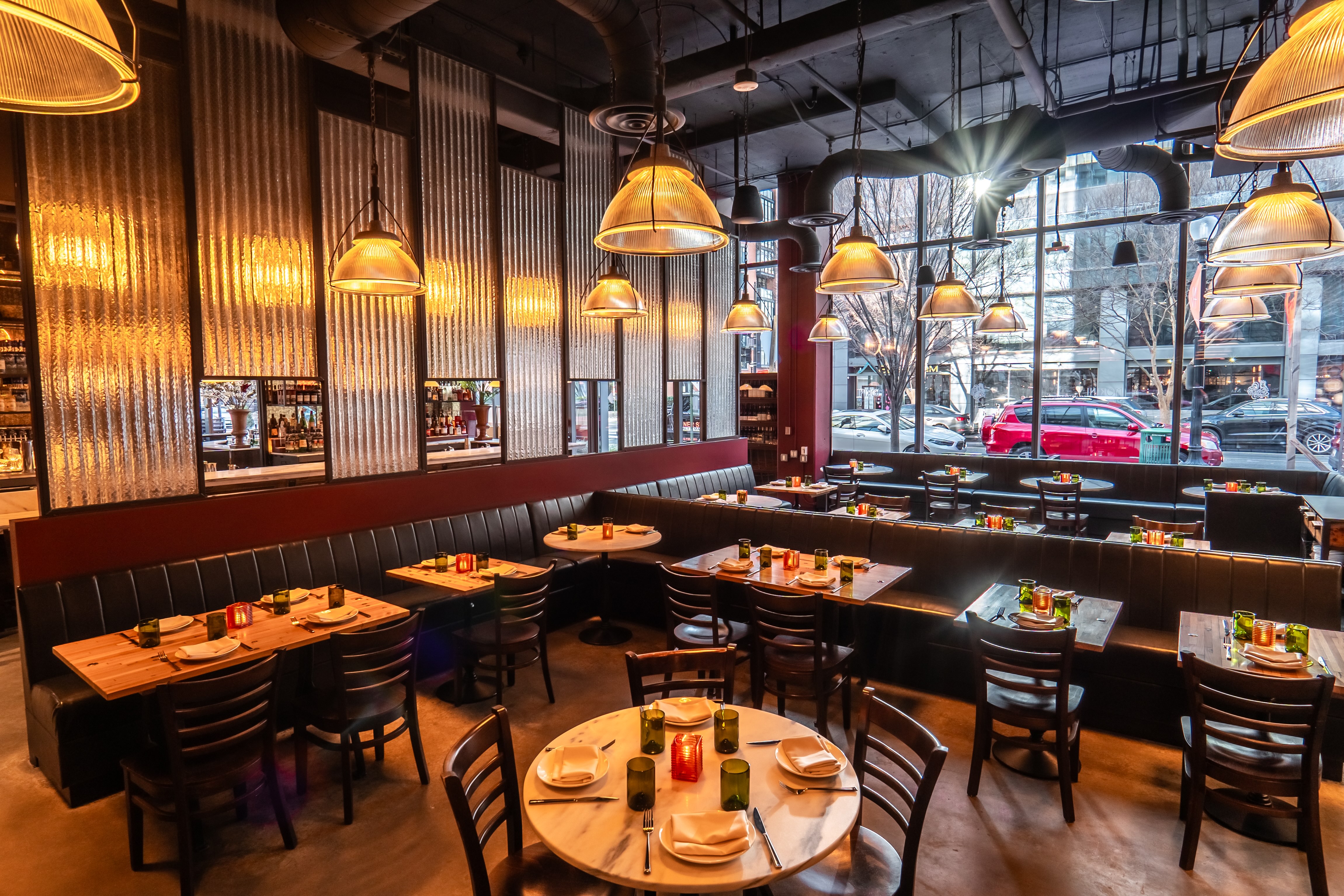 a dining room table in a restaurant