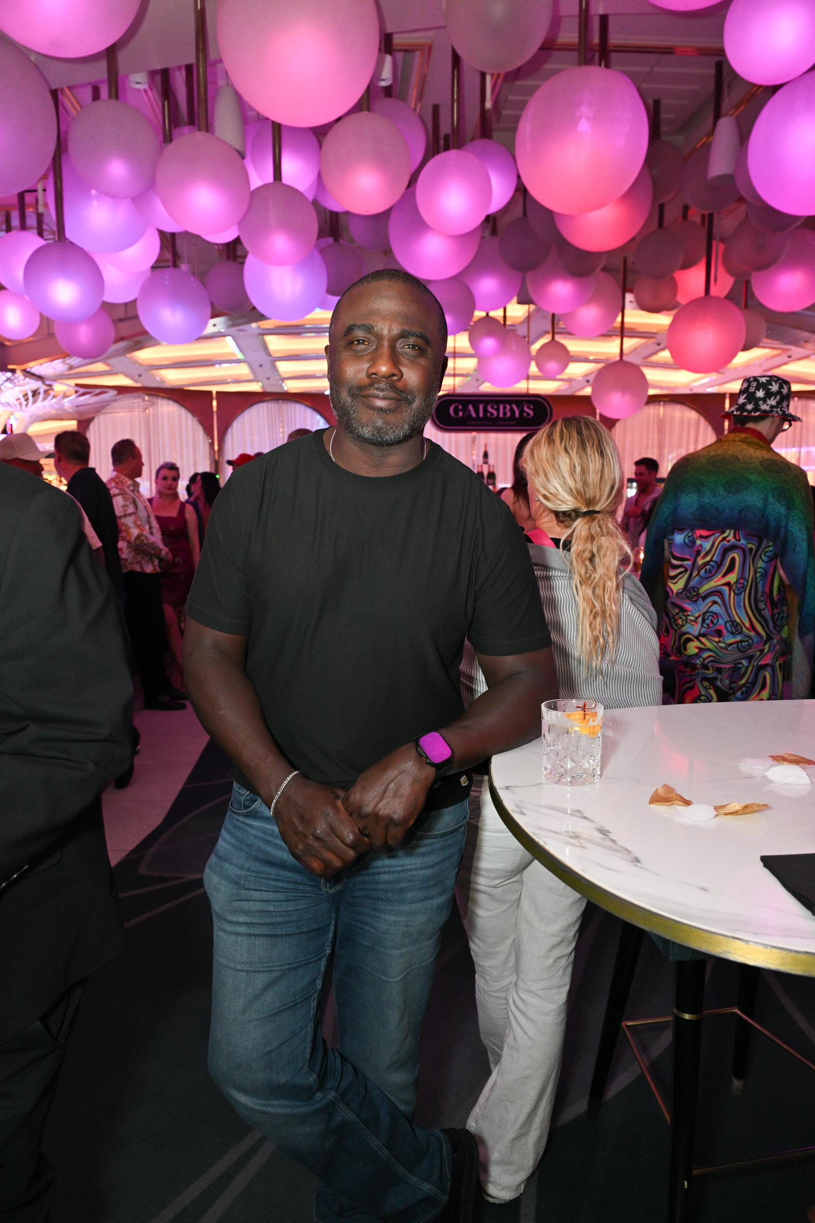 Marshall Faulk visiting Gatsby's Cocktail Lounge inside Resorts World Las Vegas.
