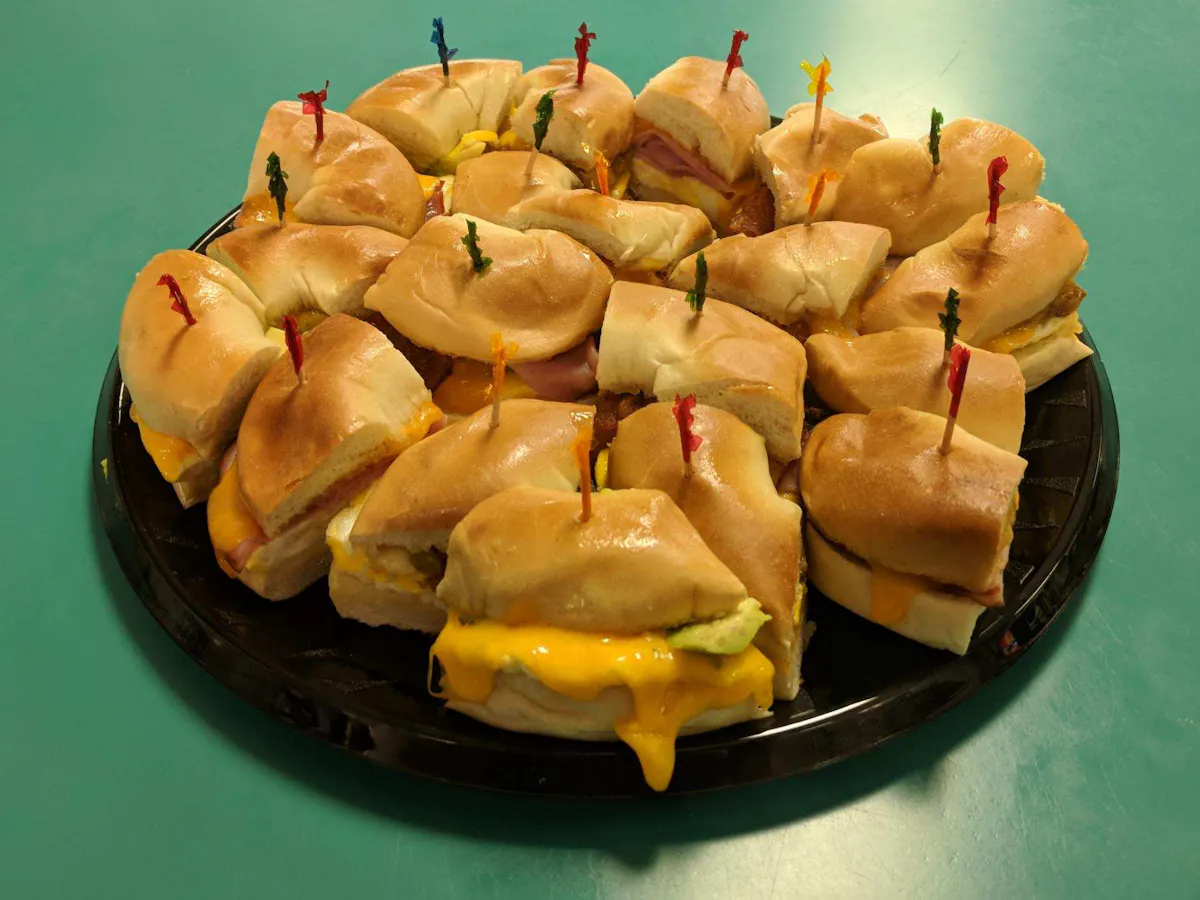 Breakfast sandwich tray